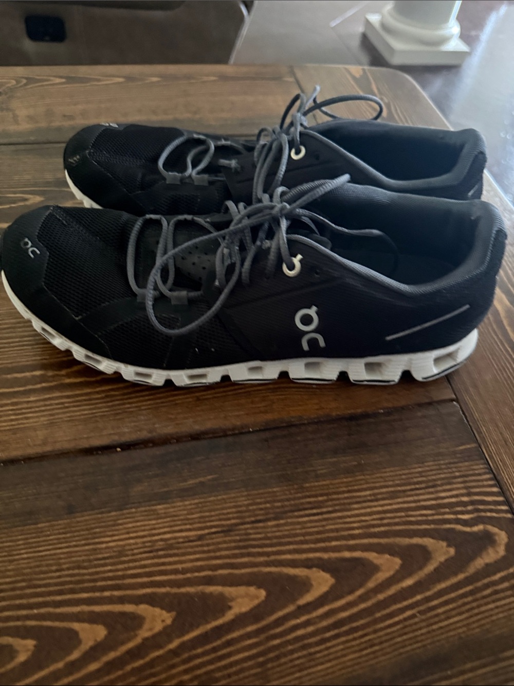 On Cloud Running Black and White Cloudswift Sneakers